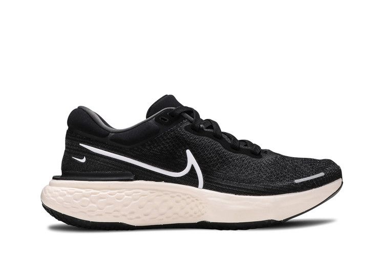 Nike ZoomX Invincible Run Flyknit 'Black White'