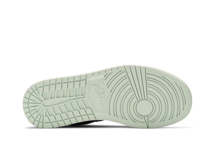 Air Jordan 1 Low SE 'Barely Green'