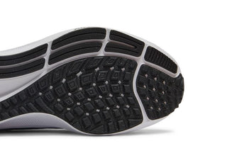 Nike Air Zoom Pegasus 38 'Black White'