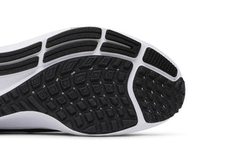 Nike Air Zoom Pegasus 38 'Black White'