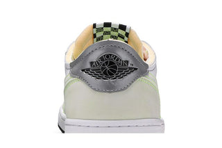 Air Jordan 1 Retro Low OG 'Ghost Green'