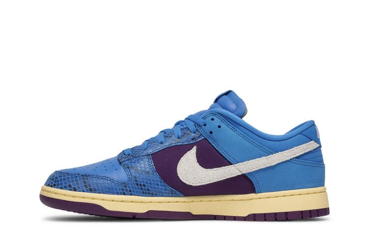 Undefeated x Nike Dunk Low SP '5 On It'