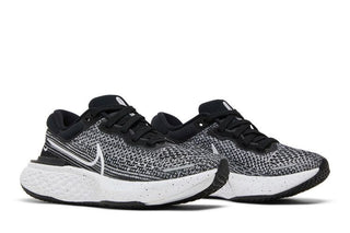 Nike ZoomX Invincible Run Flyknit 'White Black'