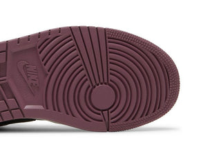 Air Jordan 1 Low SE 'Light Mulberry'