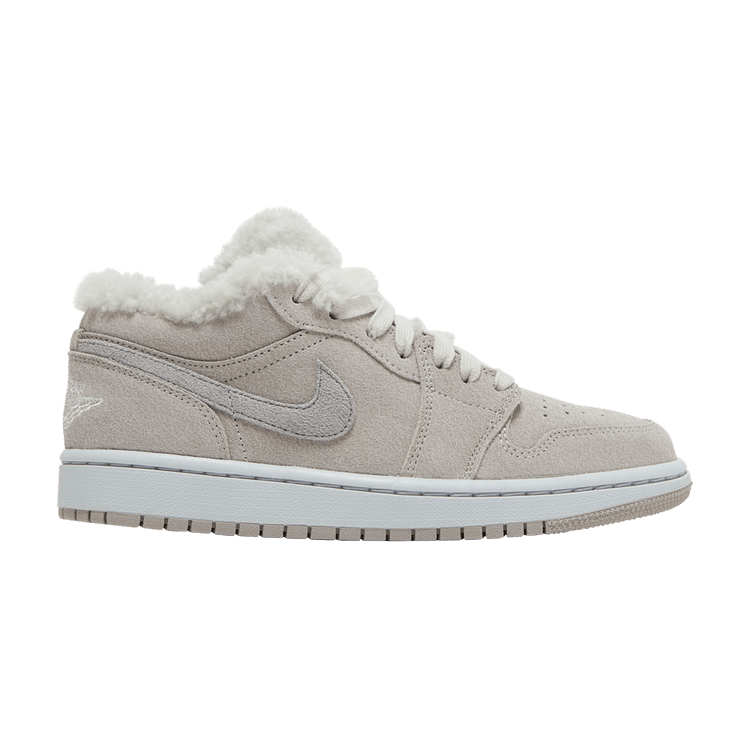 Air Jordan 1 Low SE 'Sherpa Fleece'