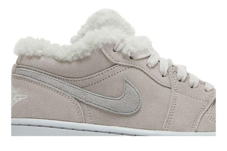 Air Jordan 1 Low SE 'Sherpa Fleece'