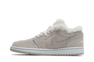 Air Jordan 1 Low SE 'Sherpa Fleece'