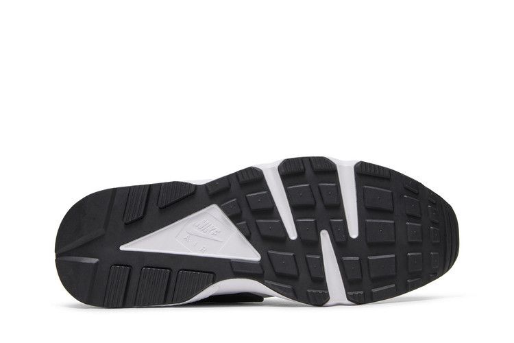 Liverpool FC x Nike Air Huarache Premium QS
