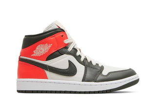 Air Jordan 1 Mid SE 'Newsprint'