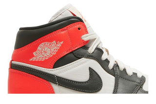 Air Jordan 1 Mid SE 'Newsprint'