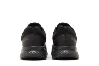 Nike Run Swift 2 'Black Dark Smoke Grey'