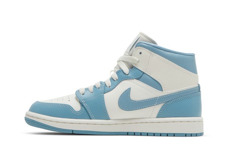 Air Jordan 1 Mid 'University Blue'