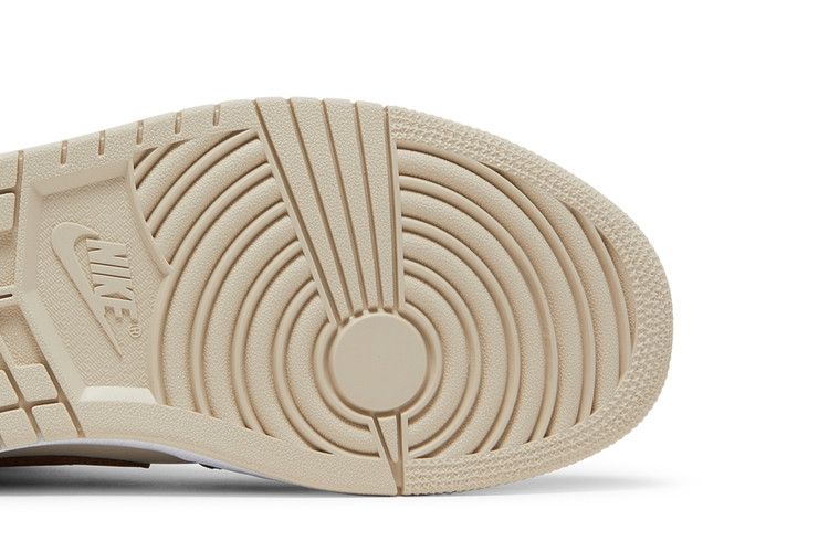Air Jordan 1 Mid SE 'Cream Dark Chocolate'