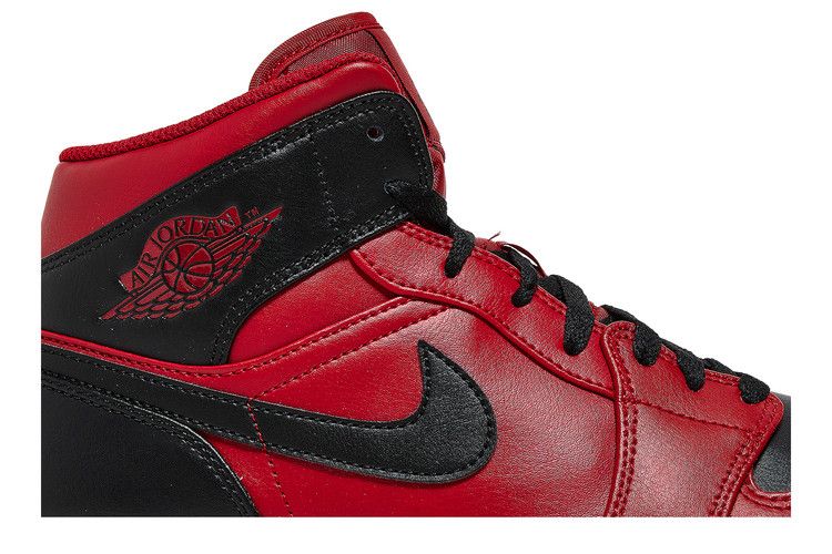 Air Jordan 1 Mid 'Reverse Bred'