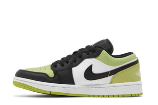 Air Jordan 1 Low SE 'Vivid Green Snakeskin'