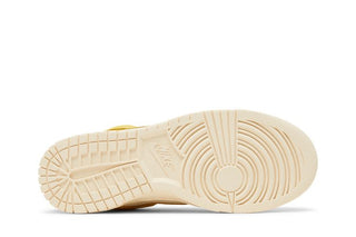 Nike Dunk Low LX 'Banana'