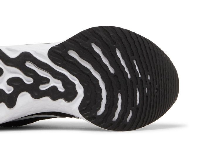 Nike React Infinity Run Flyknit 3 'Black White'