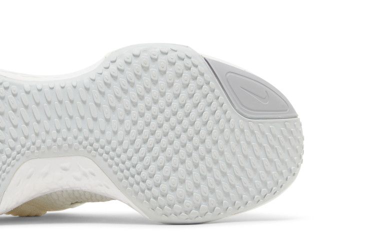 Nike ZoomX Invincible Run Flyknit 2 'White Metallic Silver'