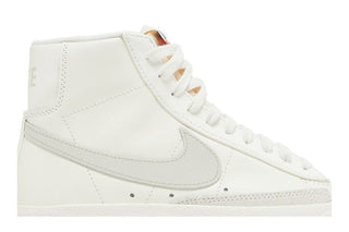 Nike Blazer Mid '77 Vintage 'Sail Light Bone'