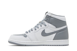 Air Jordan 1 Retro High OG 'Stealth'