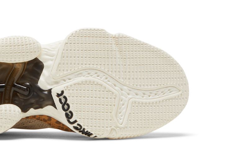 Nike LeBron 19 Low 'Safari'