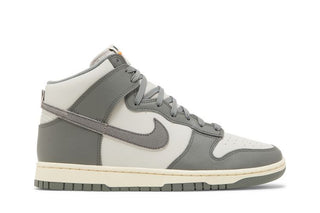 Nike Dunk High SE 'Light Bone'