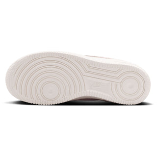 Nike Air Force 1 LV8 1