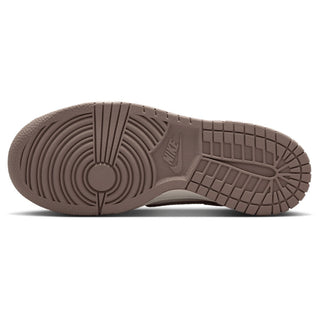 Nike Dunk Low SE 3