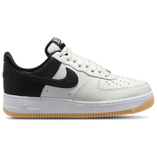 Nike Air Force 1 '07 LV8