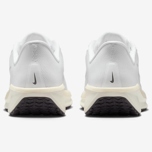 Nike Quest 6