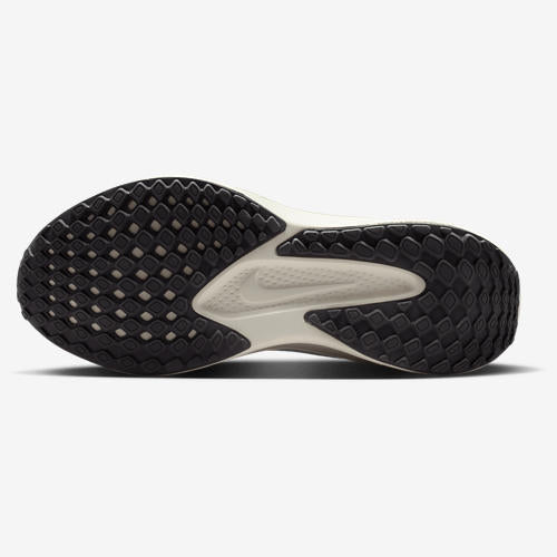 Nike Quest 6