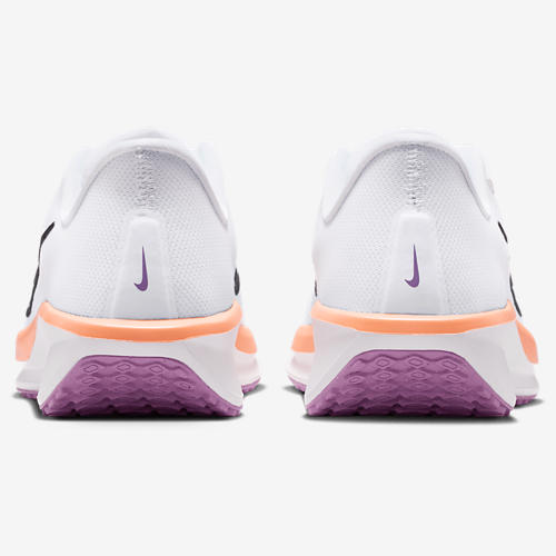 Nike Quest 6