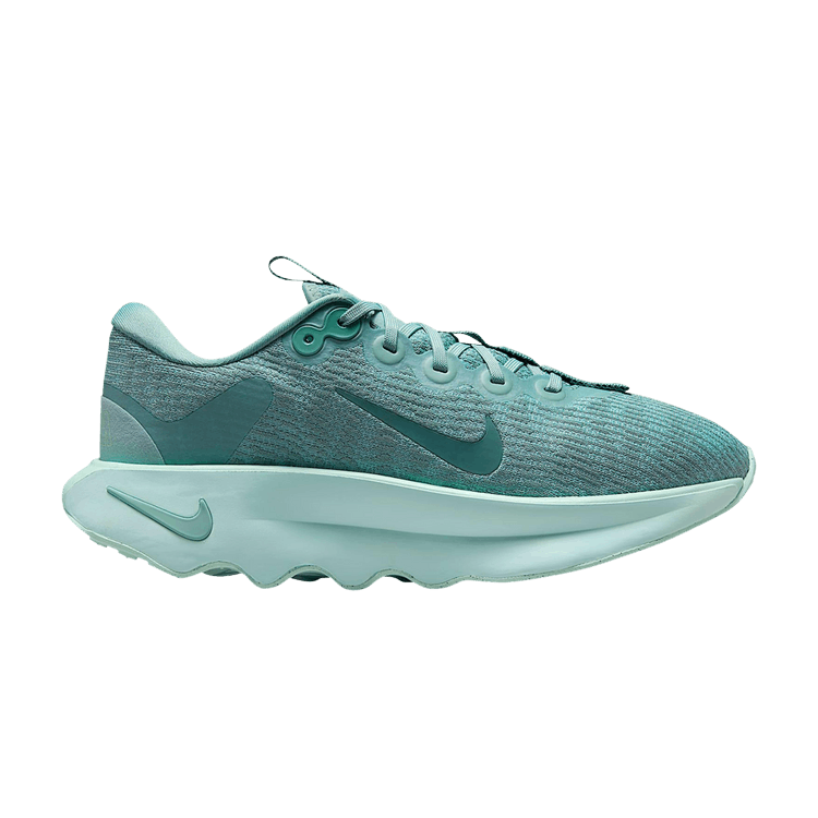 Nike Motiva 'Cannon'