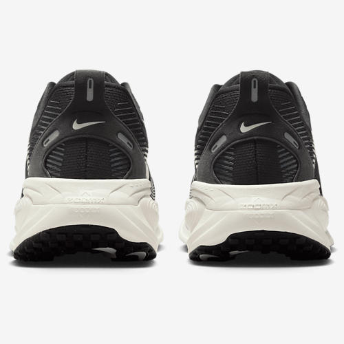 Nike Vomero 18 Wide