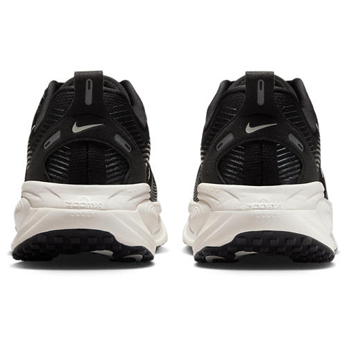 Nike Vomero 18