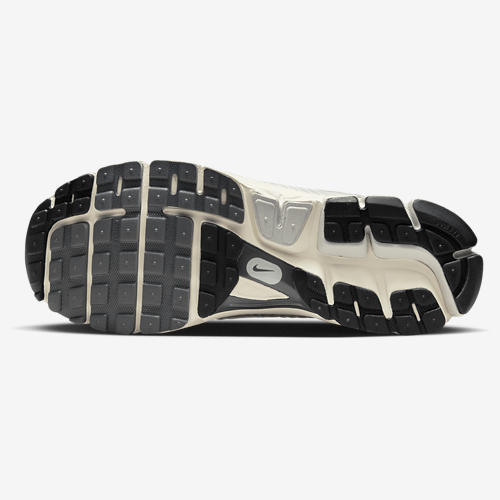 Nike Vomero 5