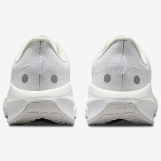Nike Vomero 17
