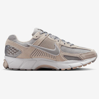 Nike Vomero 5
