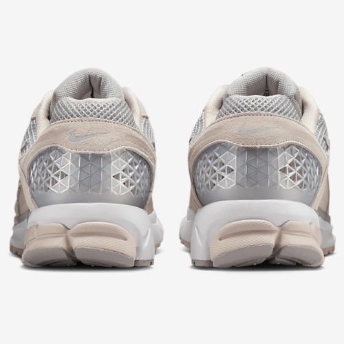 Nike Vomero 5