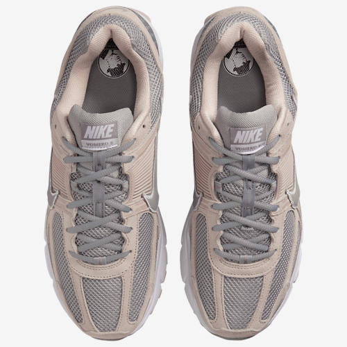 Nike Vomero 5