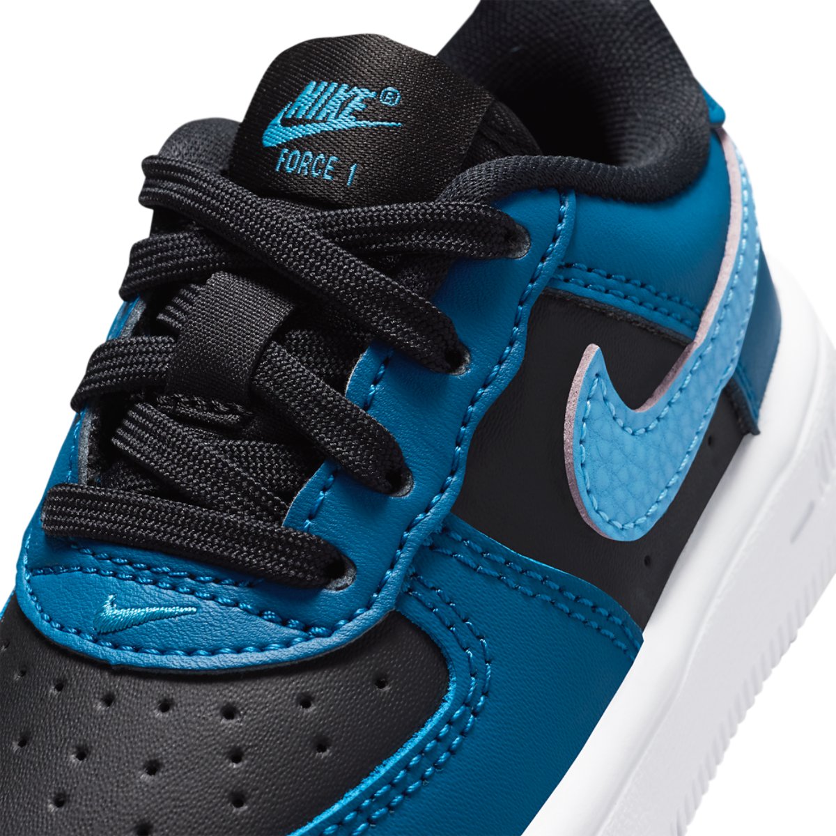 Nike Air Force 1 Low Lace