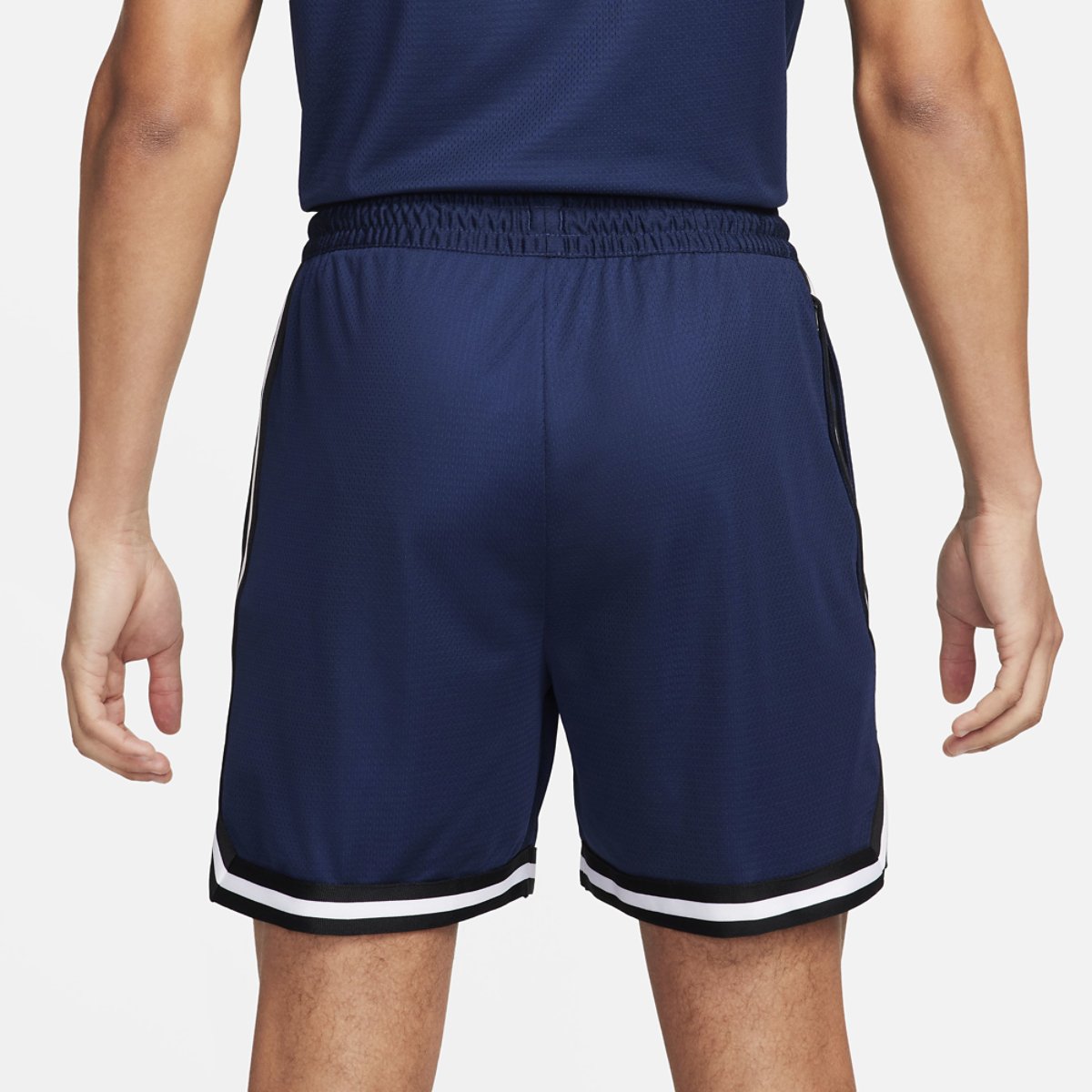 Nike Dri-FIT DNA 6" Shorts