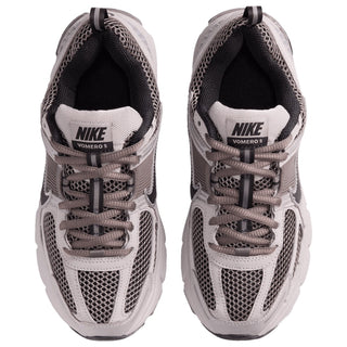Nike Vomero 5
