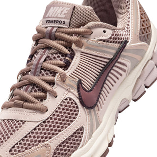 Nike Vomero 5