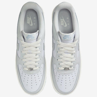 Nike Air Force 1 07 FL