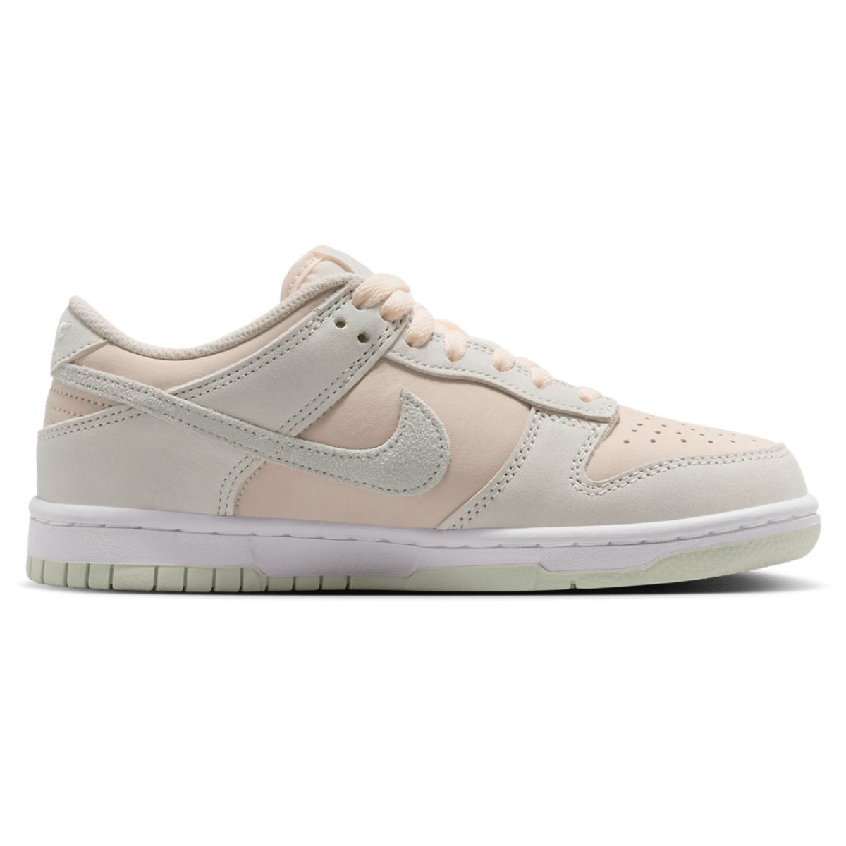Nike Dunk Low Suede