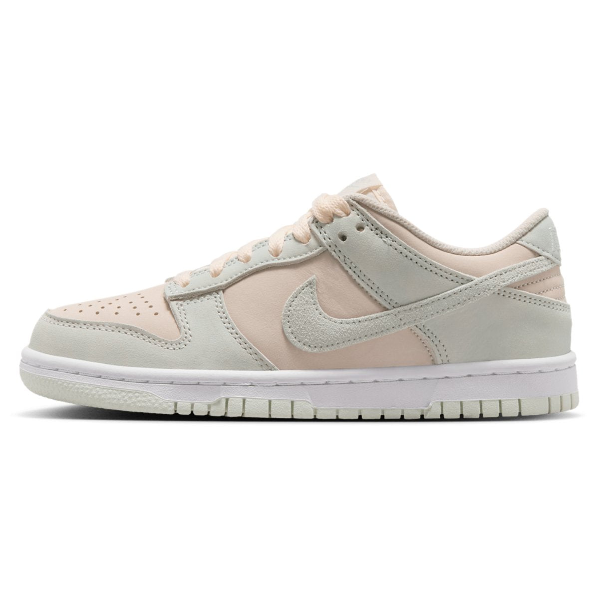 Nike Dunk Low Suede