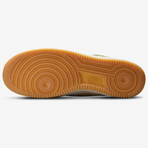 Nike Air Force 1 07 LV8