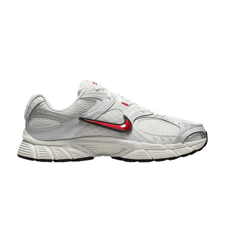 Nike V5 RNR 'White Fire Red'