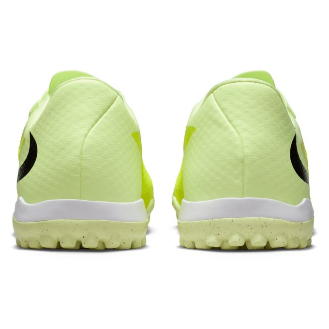 Nike Phantom 6 Academy Turf
